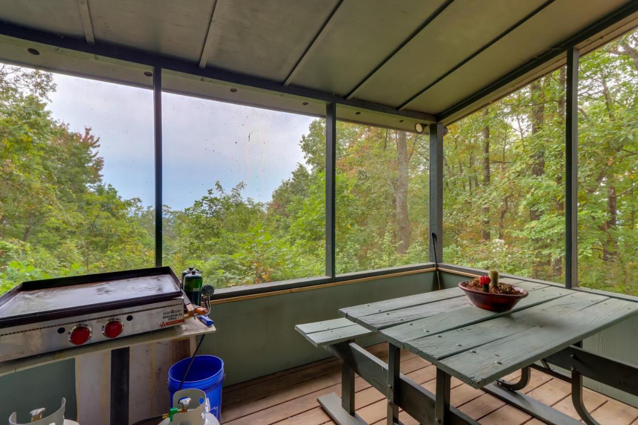 Mountaintop Ellijay Cabin With Private Hot Tub Exterior foto